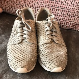 John Camuto by Vince Camuto Leather sneaker